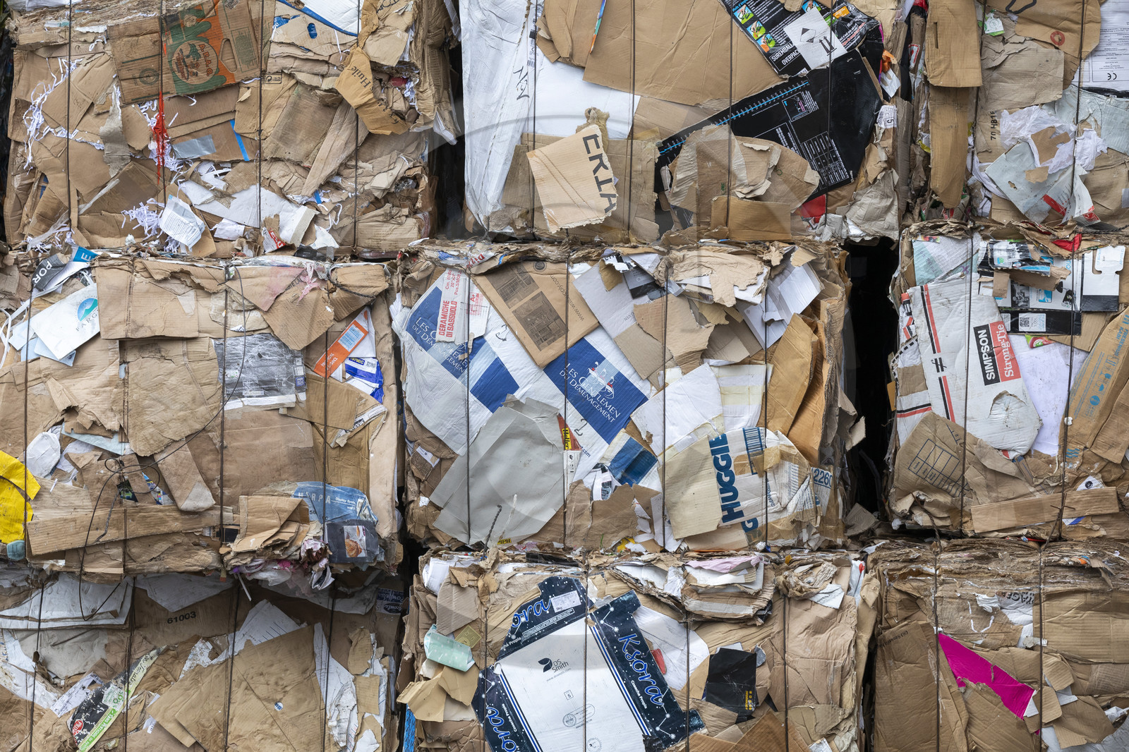 Waste sorting center in Caudan