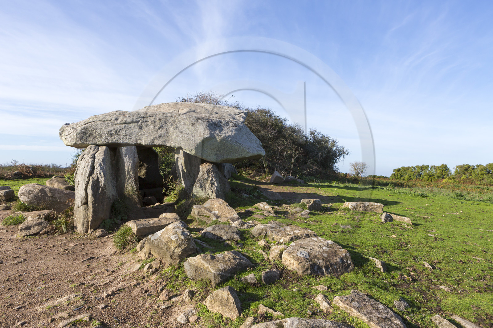 PenHap dolmen on the island to the monks