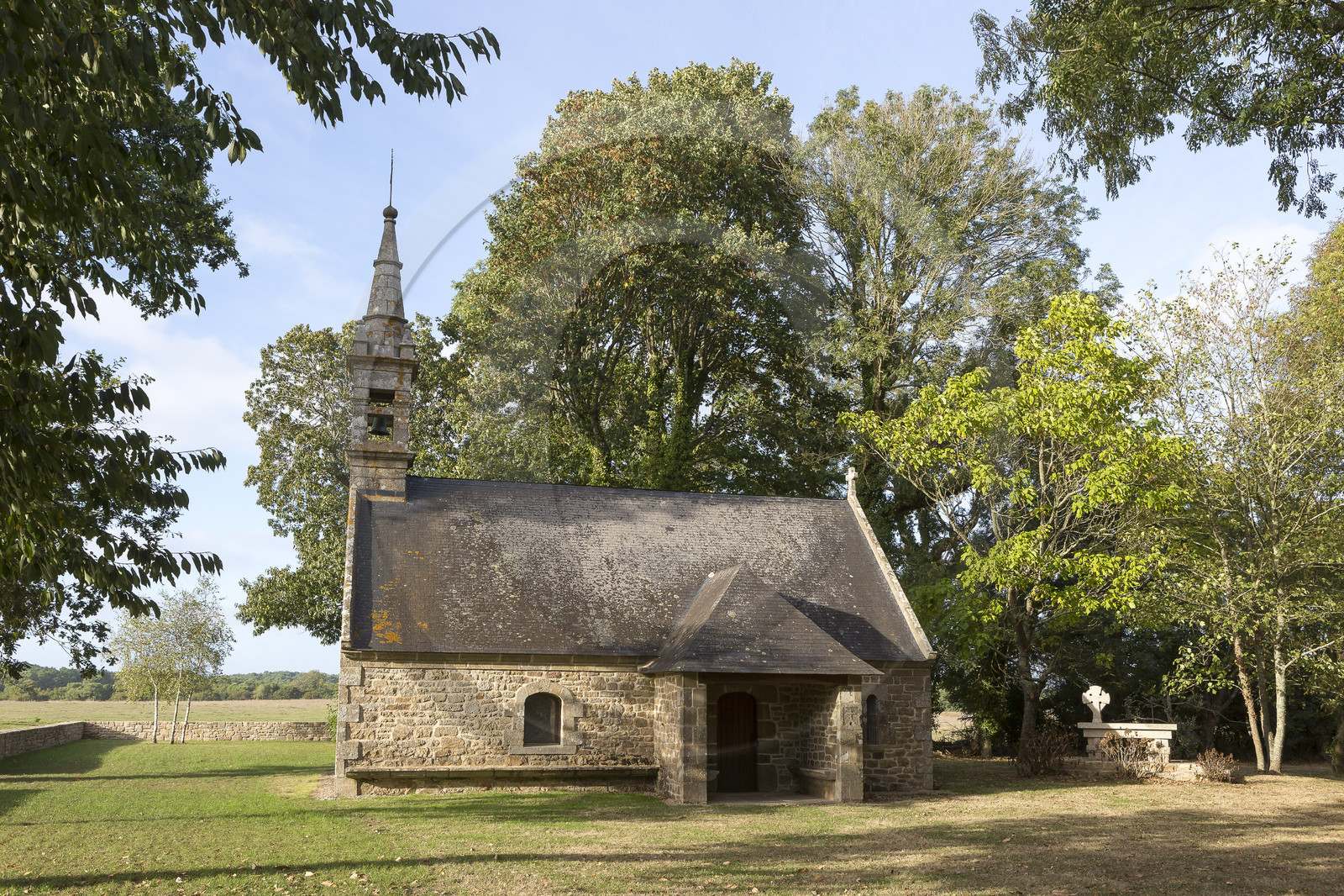 Chapelle de la Madeleine à Kerguéarec à Carnac (56) Chapelle de la Madeleine à Kerguéarec à Carnac (56)