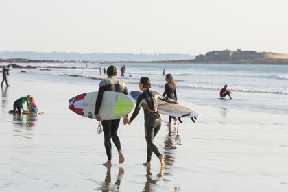 Surf on the Loch beaches in Guidel