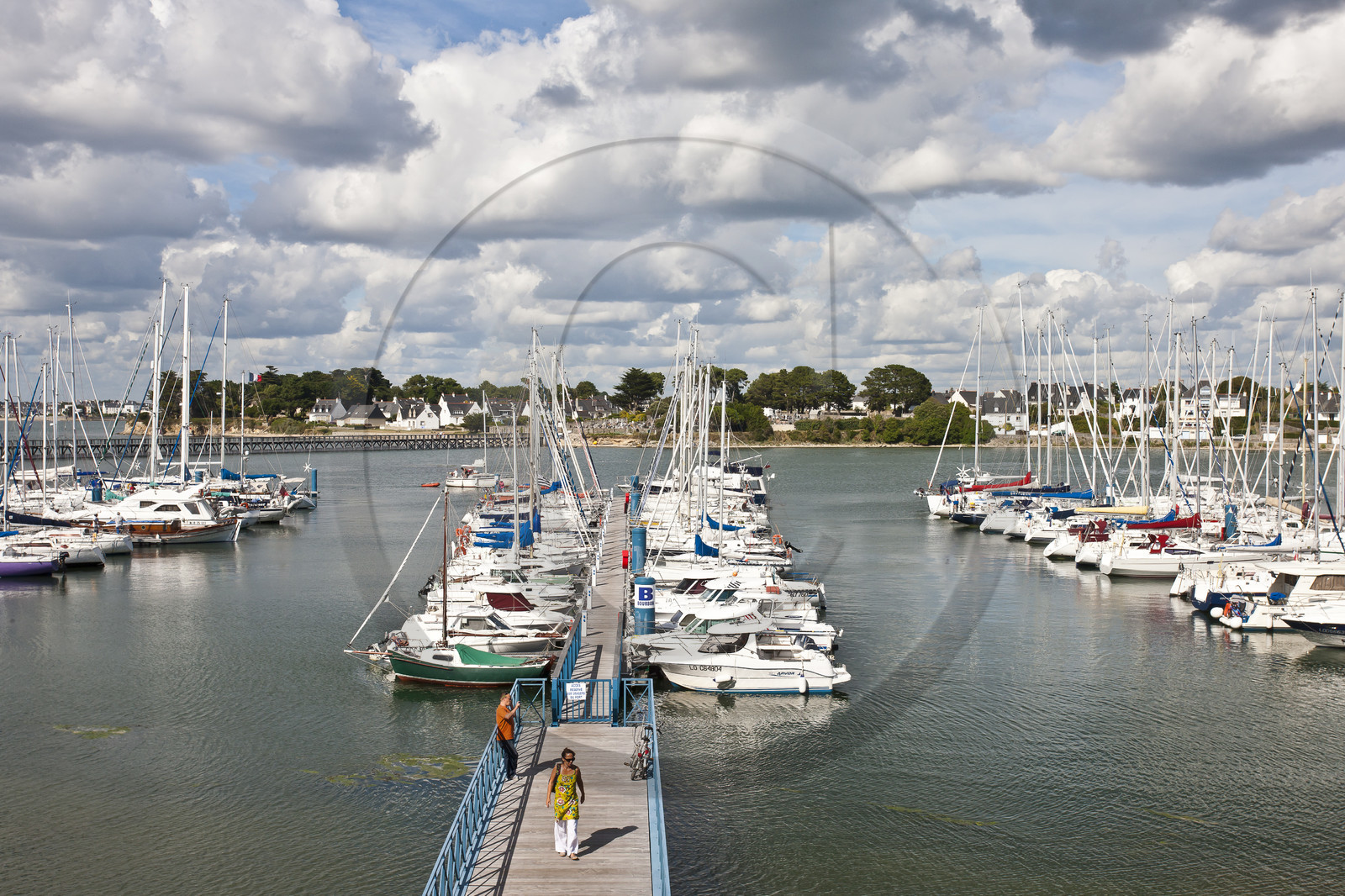 Le port de la pointe _ Port-Louis