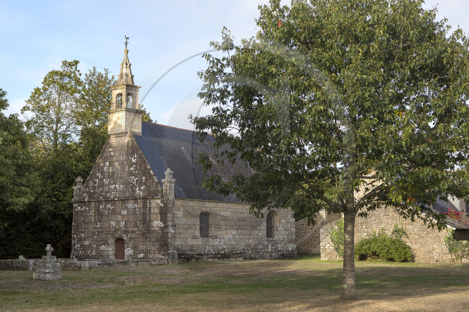 La chapelle Notre Dame de la croix dans le village de Kergroix à Carnac La chapelle Notre Dame de la croix dans le village de Kergroix à Carnac