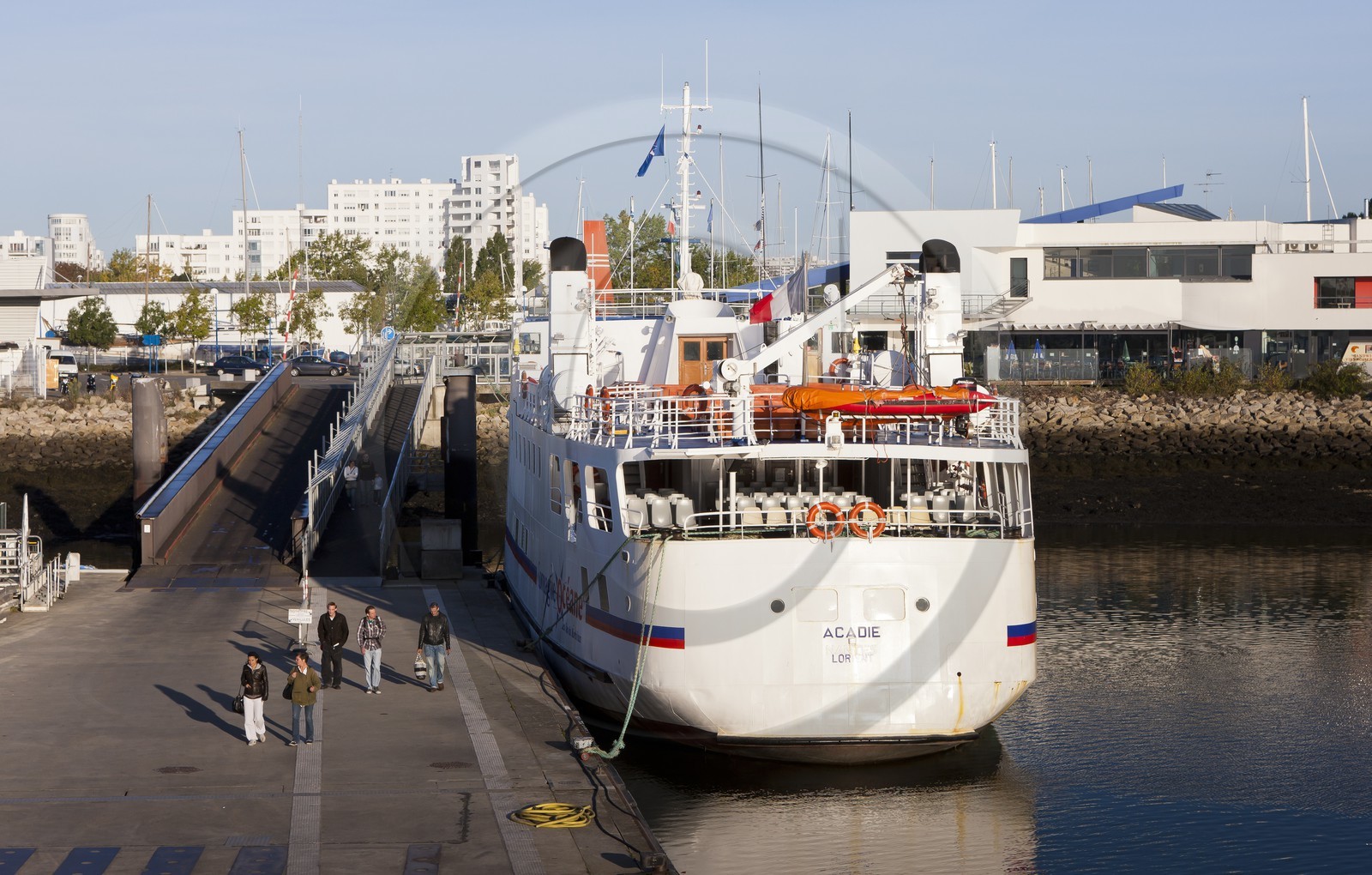 Lorient _ Gare Maritime en direction de l' ile de Groix