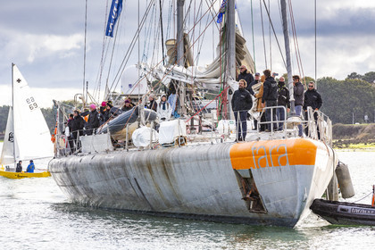 Lorient le 27 Octobre 2018 _ Arrivée du Tara à la Base de sous-marins de Lorient.