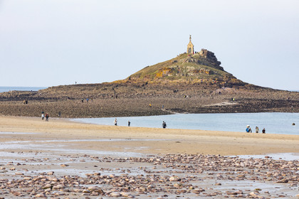Plage de l'ilôt Saint-Michel à Erquy