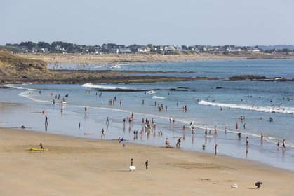Loch beach in Guidel