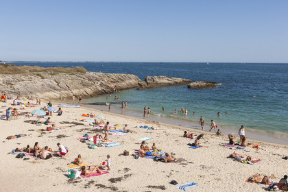 The beach of the Pérello in Ploemeur