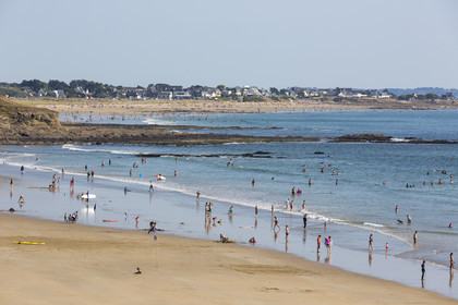 Loch beach in Guidel