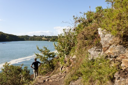 Sentier pedestre en bordure de la Laita_Guidel