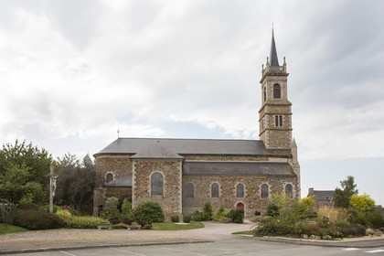 Eglise Saint-Jacques le Mineur .Languenan