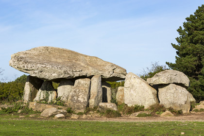 PenHap dolmen on the island to the monks