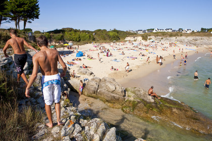 The beach of the Pérello in Ploemeur