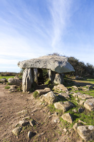 PenHap dolmen on the island to the monks