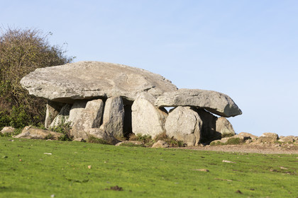 PenHap dolmen on the island to the monks