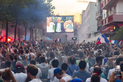 1 2 finale de coupe du monde de Football. Retransmission publique sur écran géant à Lorient