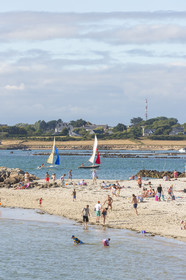 Plage à proximité de la pointe du Pô à Carnac.