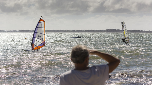 Funboard devant la plage de Saint-Colomban à Carnac