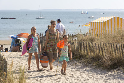 Famille à la plage de Carnac