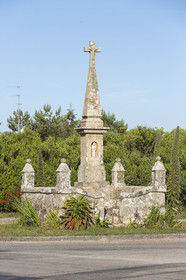 La croix des émigrés à Carnac