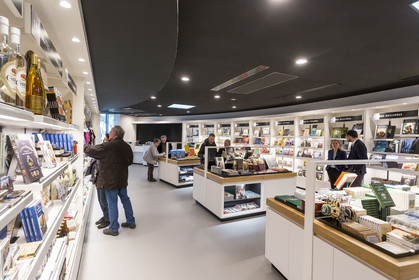 Inauguration de la maison des mégalithes à Carnac.